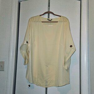 BloomChic Ivory Solid Button Detail Flounce Sleeve Blouse 22-24(3X). NWT